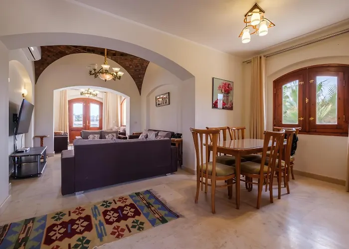 Serene 4br • Authentic West Golf Ferienhaus